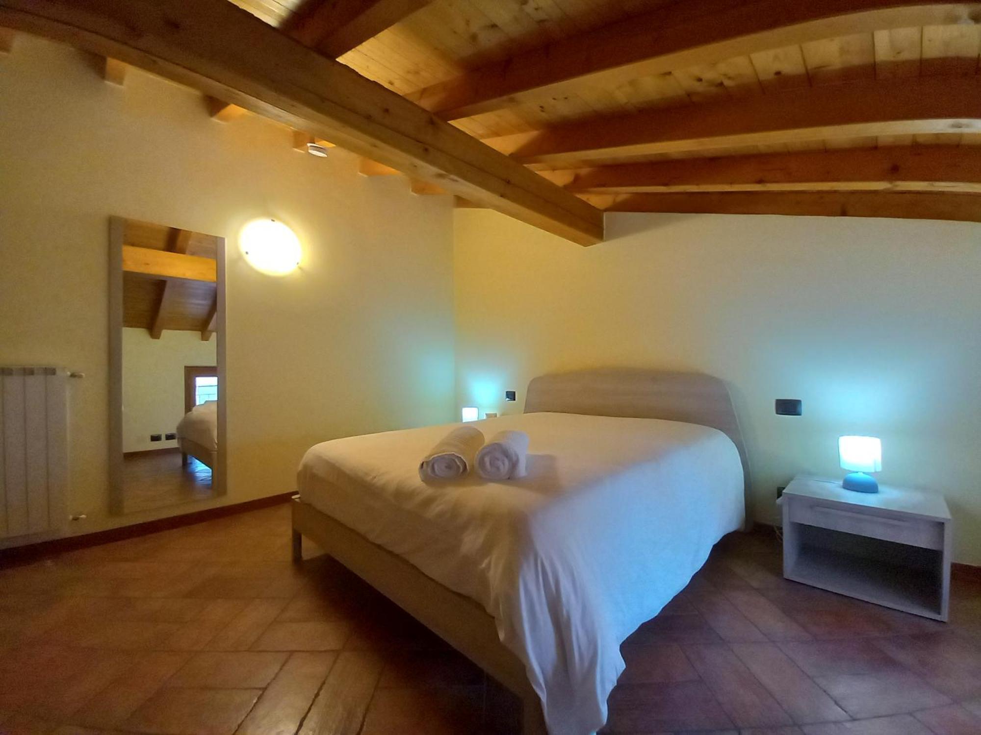 Casa Vacanze Tania Somendenna エクステリア 写真
