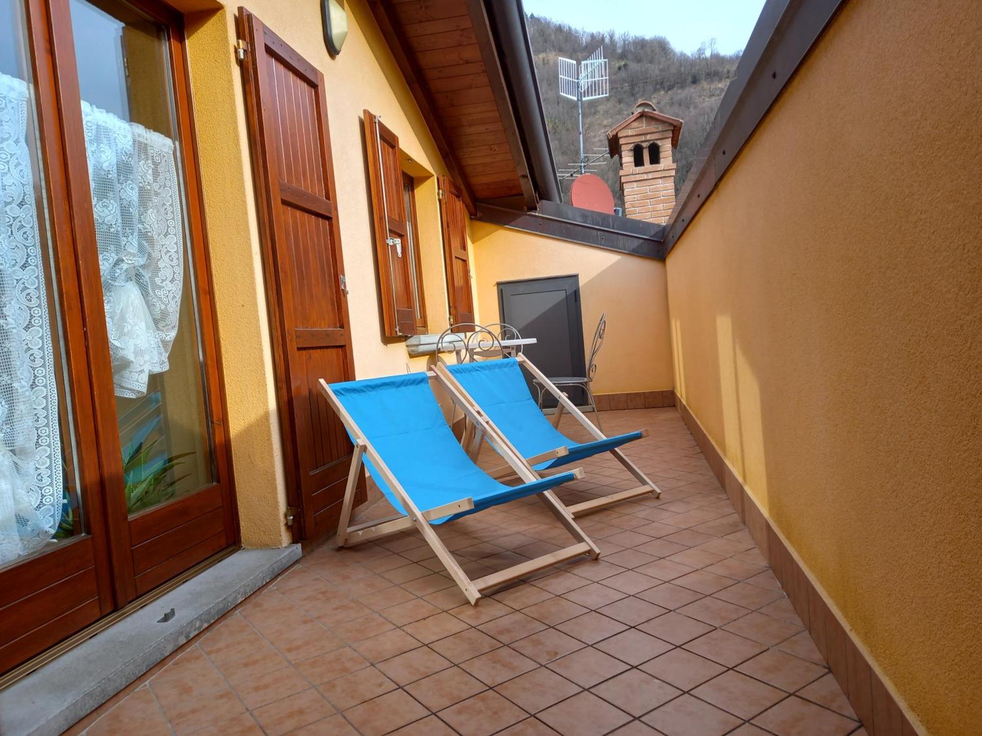 Casa Vacanze Tania Somendenna エクステリア 写真